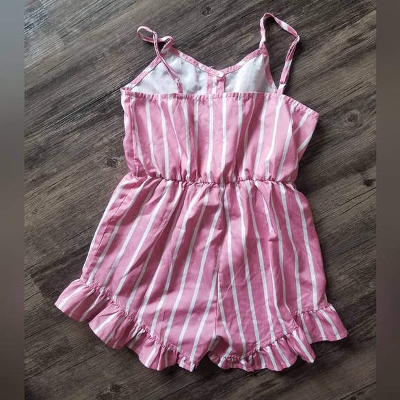 🍂 Shein Striped Ruffle Romper - Picture 2 of 3